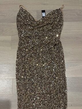 NWT gold sequin midi dress with cross cross spaghetti straps